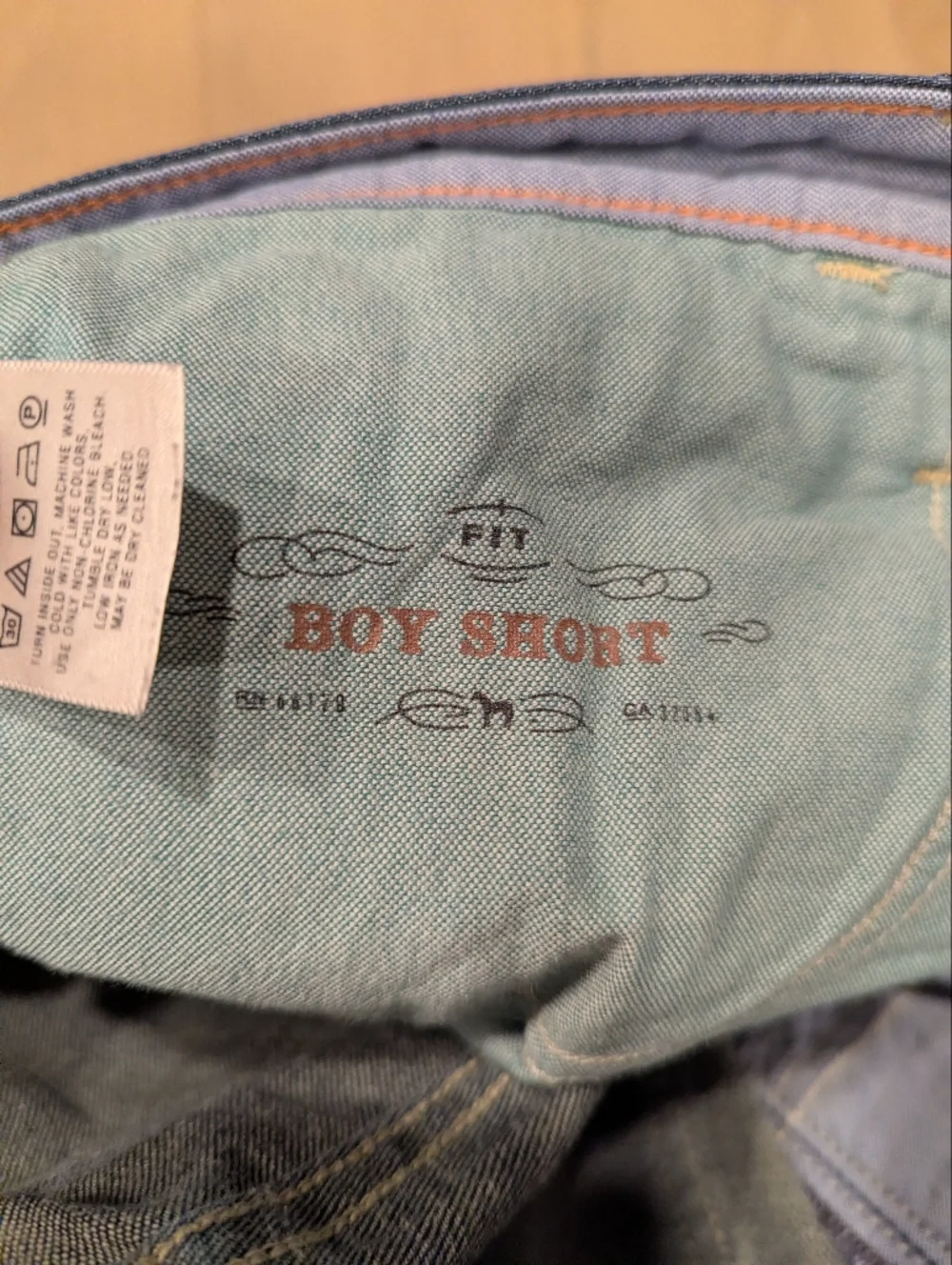HOLDING HORSES Dark Blue Denim Jean Shorts - Picture 3 of 6